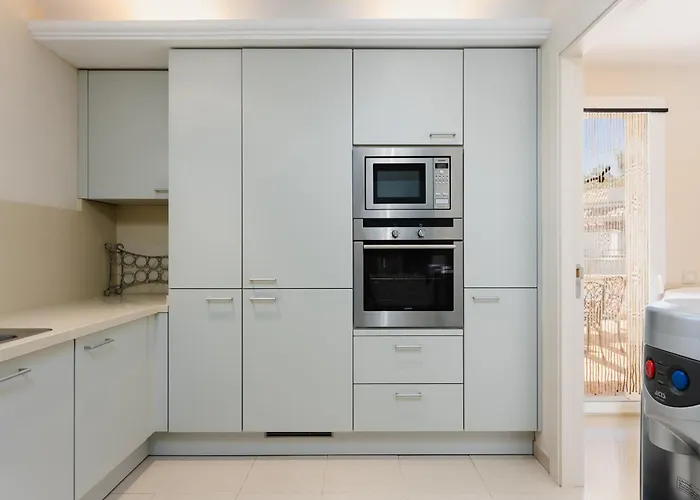 Luxury Beachfront Penthouse Marbella - Heated Pool & Seaviews *